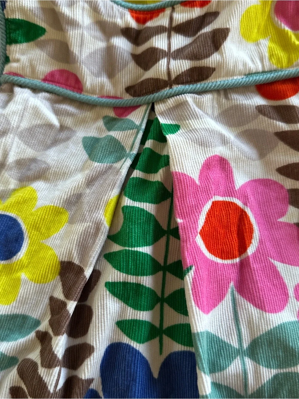 Mini Boden floral cord pinnie vguc 12/18